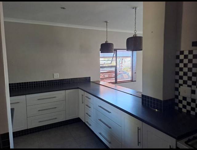 3 BEDROOM PROPERTY TO RENT IN ROOI RIVIER RIF